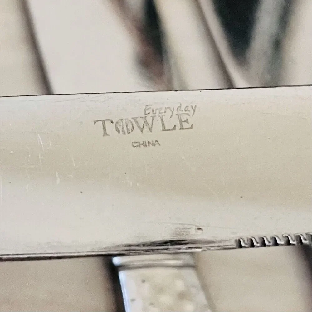 8pc TOWLE Logan Hammer Ring Stainless Hammered Solid Dinner Knives 9 3/8